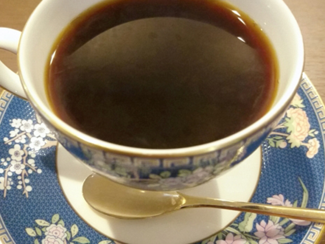 ホットコーヒー 北鎌倉ベルタイム